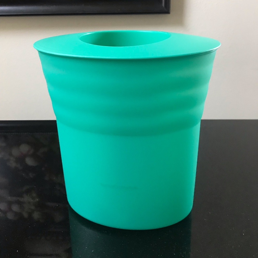Tupperware Bottle Cooler